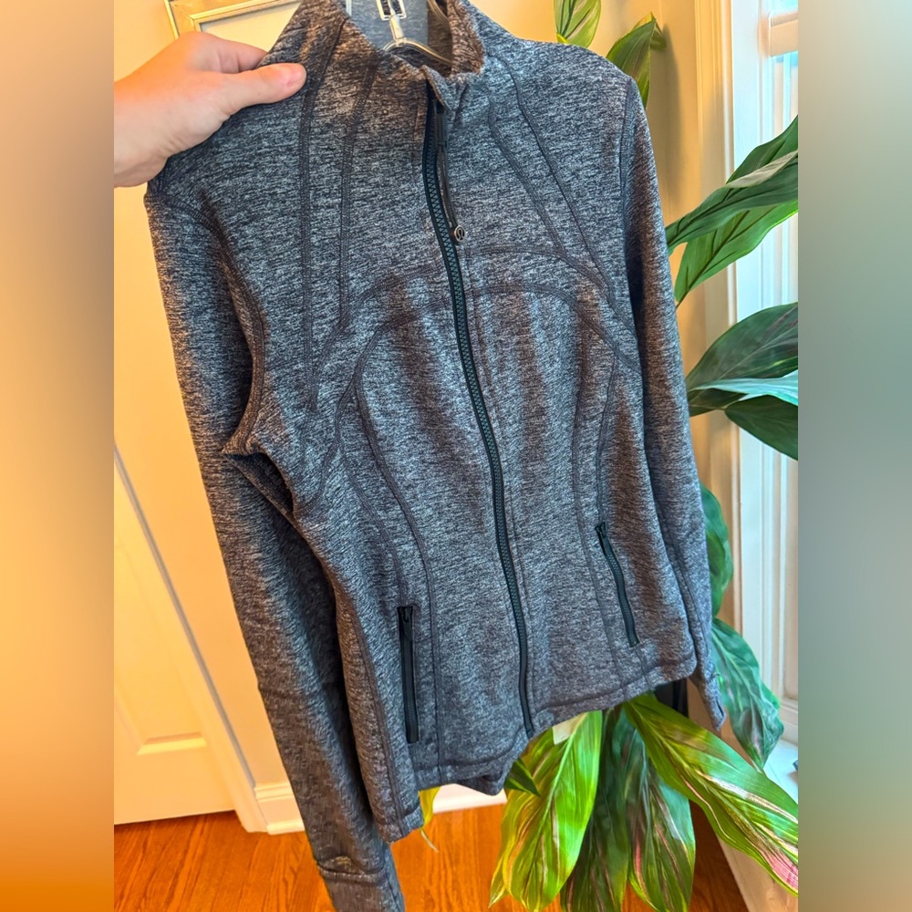 Lululemon Define Jacket, size 6